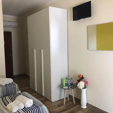 Il Cavaliere - Centro Di Equitazione Dell'hermada Asd Country house *